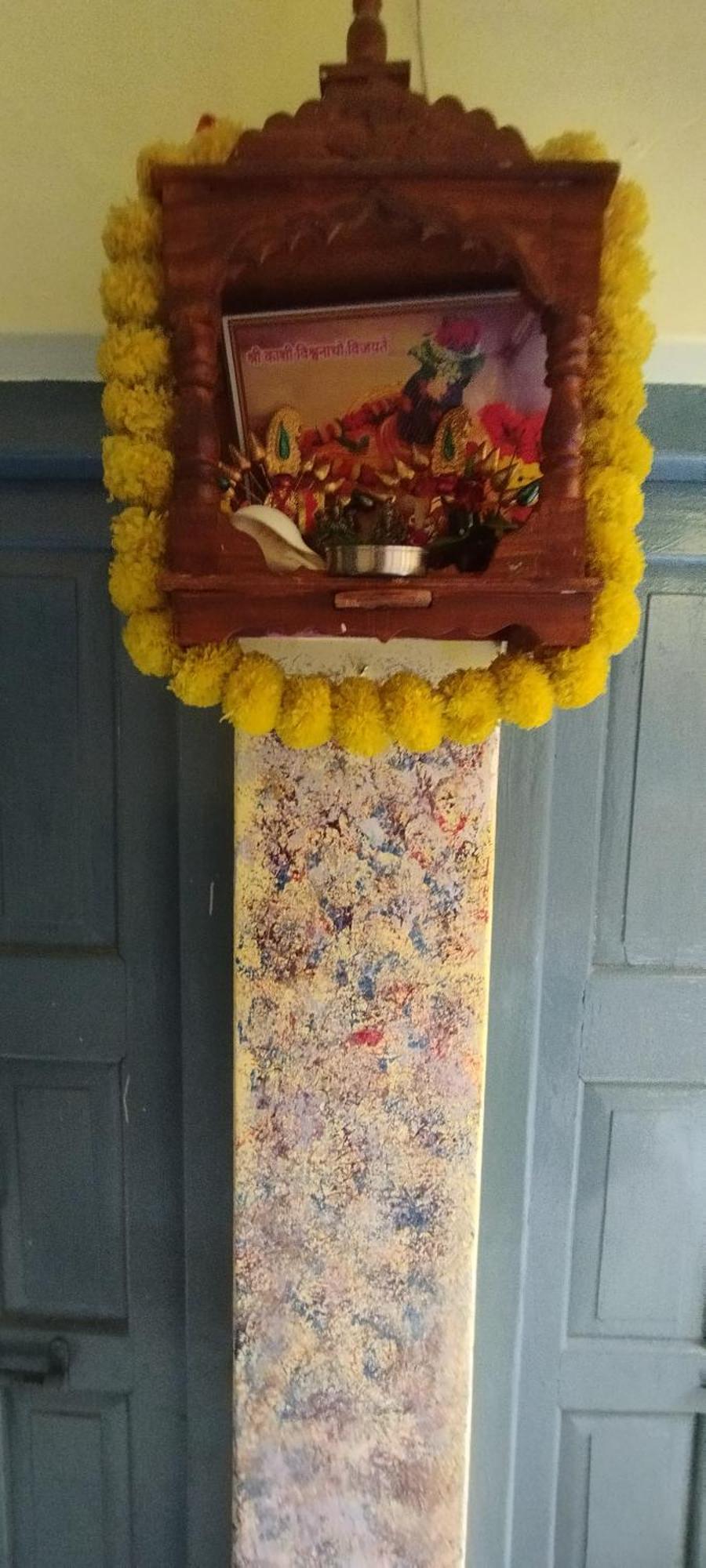 Sri Viswanatham Guest house Varanasi